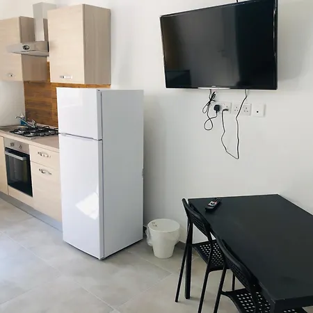 Apartment Cosy In Swieqi -bl